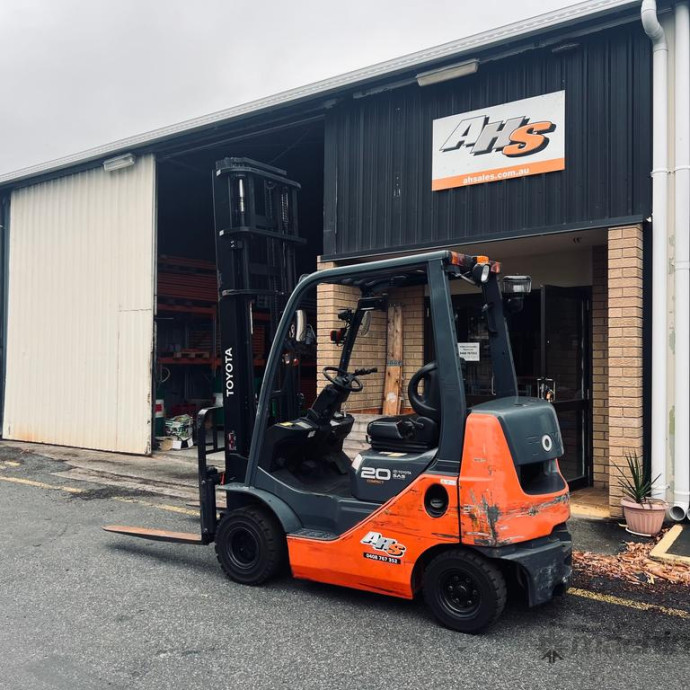Toyota Diesel Forklift Model 8FDK20